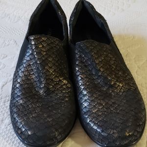 Vaneli Sport Athletic sneaker